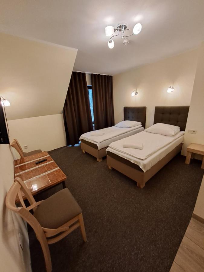 Dworek Staropolski Poznan Dış mekan fotoğraf