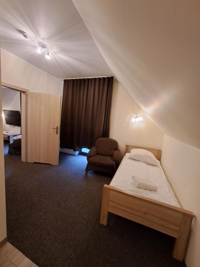 Dworek Staropolski Poznan Dış mekan fotoğraf