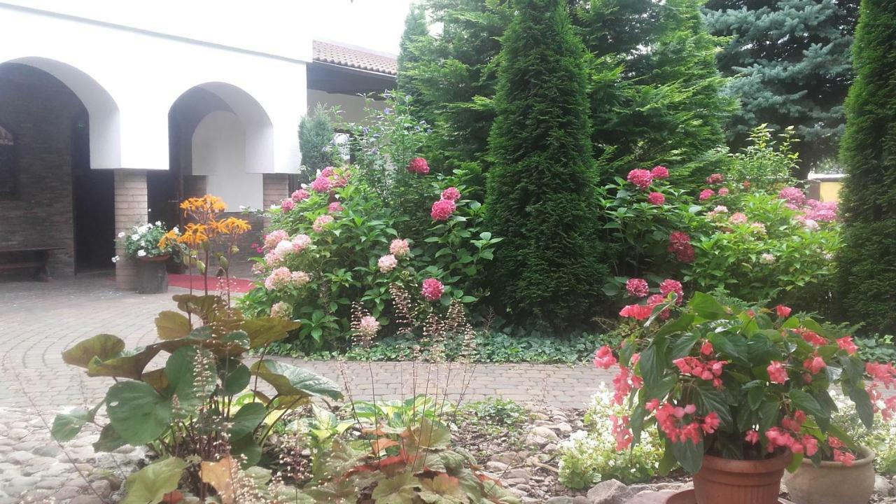 Dworek Staropolski Poznan Dış mekan fotoğraf